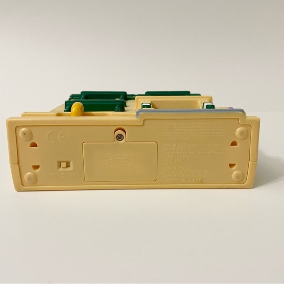 2010 Playskool Sesame Street Hide N Seek Pals Elmo W/ Sounds Pop Out Doors - Picture 12 of 16